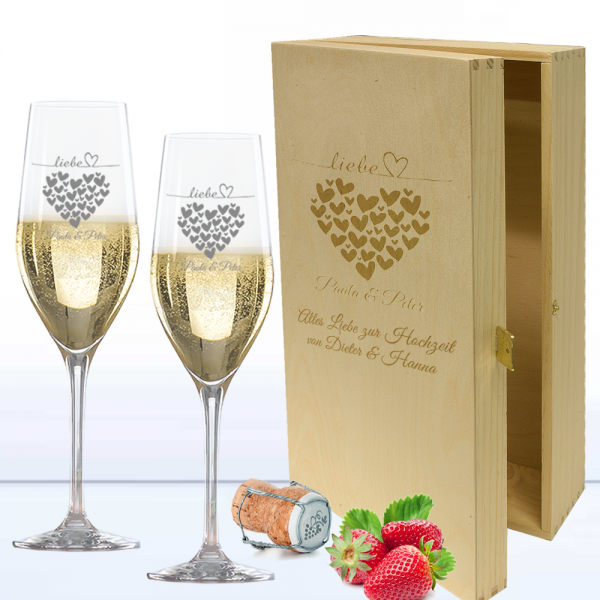 Sekt-Geschenk-Set in 2er Holzkiste mit romantischer Herzen Gravur