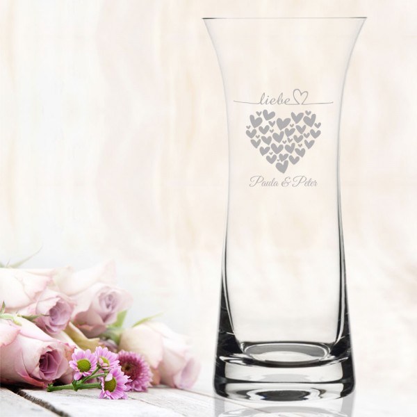 Vase mit Herzen als personalisiertes Geschenk