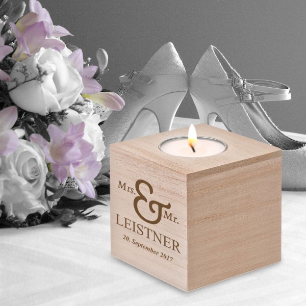 Teelichthalter "Mr. & Mrs." mit Namen und Hochzeitsdatum graviert