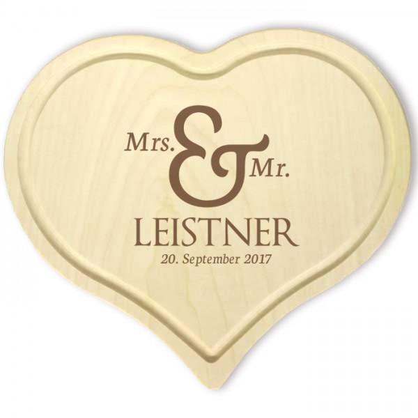 Herz Frühstücksbrett zur Hochzeit aus Holz mit Gravur