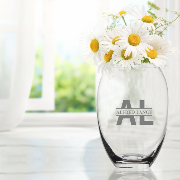 Blumen Vase graviert mit Initialien