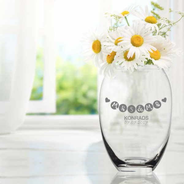 Vase zur Hochzeit graviert
