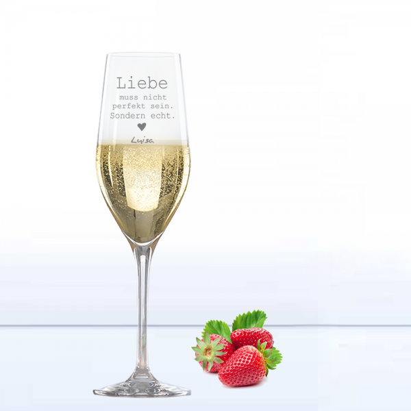 Sektglas mit Gravur - Liebe muss nicht ...