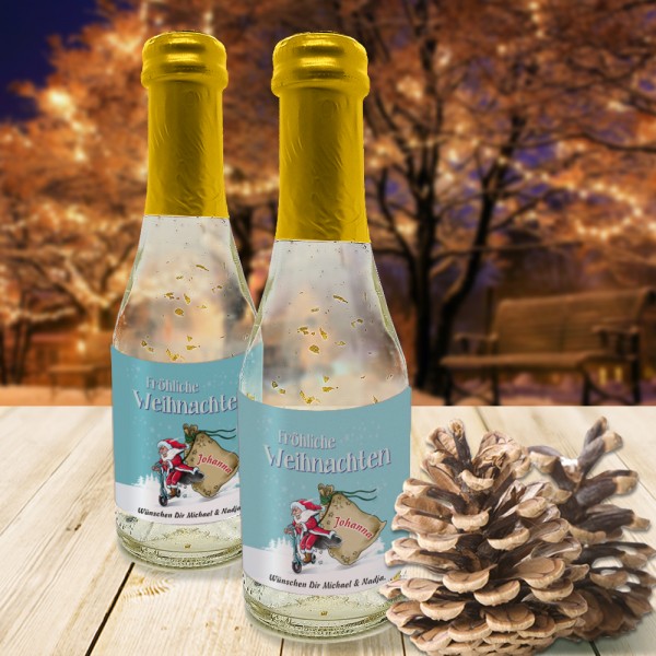 Piccolo Sekt mit eigenem Etikett zu Weihnachten
