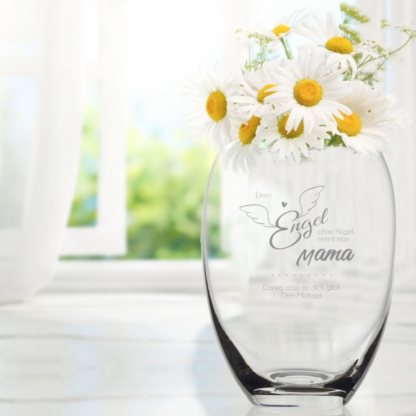 Bauchige Vase mit Engel ohne Flügel Gravur