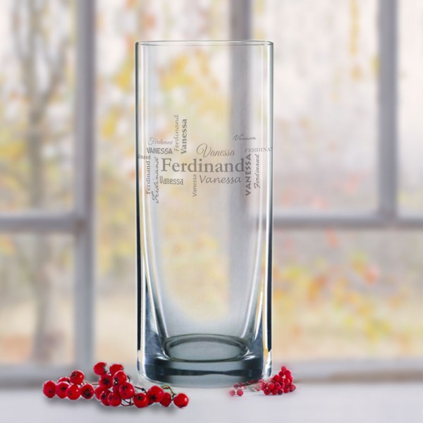 Vase für Paare mit Namen in verschiedenen Schriftarten